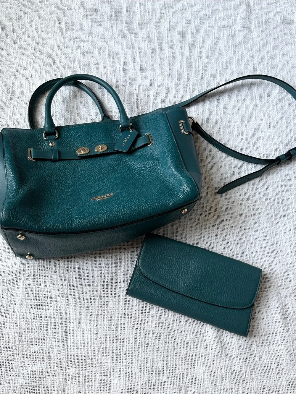 Coach Teal Pebble Blake Carryall Crossbody Purse/Wallet & Dustbag Set 🦚